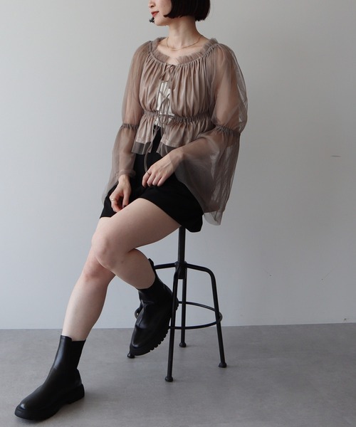 earth music&ecology（アースミュージックアンドエコロジー）の「チュールブラウス（シャツ/ブラウス・レディース・ピンク/グレイッシュベージュ/アイボリー・FREE）」の10枚目の写真