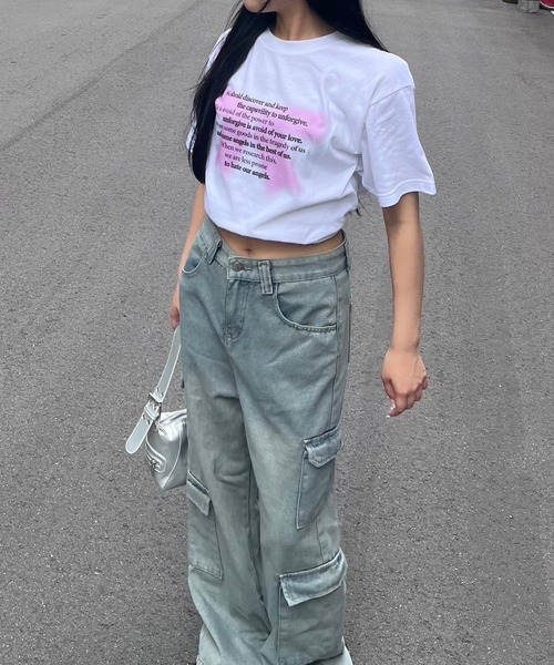 fiere(フィエール)の「リボンレタリング半袖Tシャツ(Tシャツ/カットソー・レディース・ホワイト/A/B/D/E/C・L/M/S/XL/X-SMALL/SMALL/MEDIUM/LARGE)」の8枚目の写真