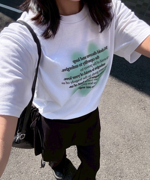 fiere(フィエール)の「リボンレタリング半袖Tシャツ(Tシャツ/カットソー・レディース・ホワイト/A/B/D/E/C・L/M/S/XL/X-SMALL/SMALL/MEDIUM/LARGE)」の19枚目の写真