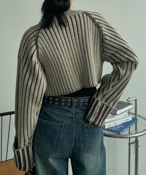 SHAGGIE(シャギー)の「プレーティングクルーネックニット(ニット/セーター・レディース・ブラウン/ネイビー/ライトグレー・FREE)」の9枚目の写真