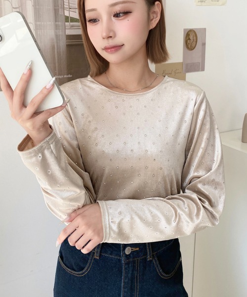 moment+(モーメントプラス)の「ラインストーンシャイニーベロアトップス(Tシャツ/カットソー・レディース・ブラック/ピンク/チャコールグレー/グレイッシュベージュ・M)」の14枚目の写真