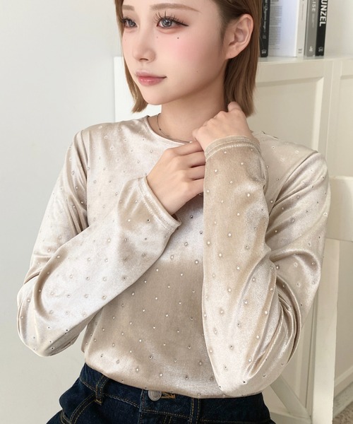 moment+(モーメントプラス)の「ラインストーンシャイニーベロアトップス(Tシャツ/カットソー・レディース・ブラック/ピンク/チャコールグレー/グレイッシュベージュ・M)」の19枚目の写真