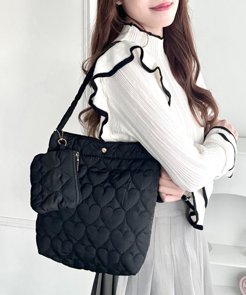 mojocamar♡モジョカマー　ネイビー キルティングバッグSwan mojocamar♡モジョカマー ネイビー キルティングバッグSwan