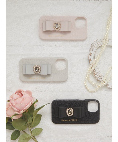 Maison de FLEUR(メゾンドフルール)の「リボンビジューアイフォン15ケース(スマホケース/カバー・レディース・ブラック/ピンクベージュ/ブルー系その他7・FREE)」の13枚目の写真