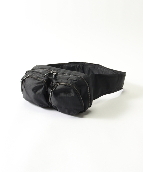 JOURNAL STANDARD(ジャーナルスタンダード)の「BOILER ROOM / ボイラールーム CROSS BODY BAG(ボディバッグ/ウエストポーチ・メンズ・チャコールグレー/ブラック・FREE)」の2枚目の写真