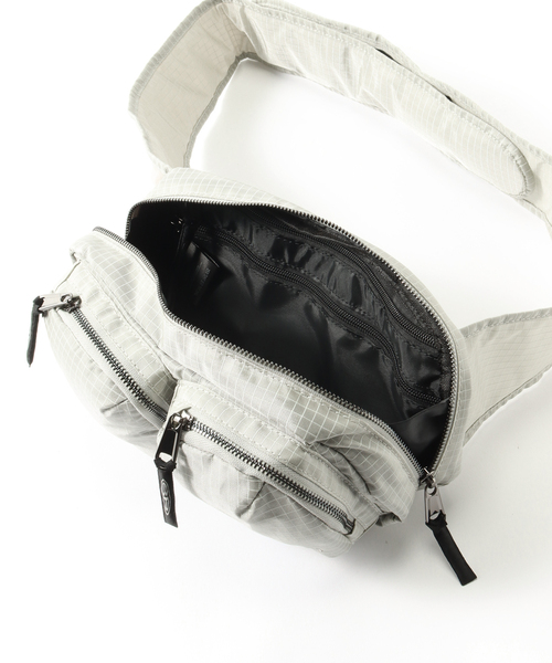 JOURNAL STANDARD(ジャーナルスタンダード)の「BOILER ROOM / ボイラールーム CROSS BODY BAG(ボディバッグ/ウエストポーチ・メンズ・チャコールグレー/ブラック・FREE)」の6枚目の写真