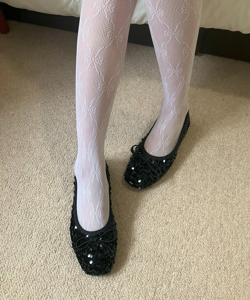 AS KNOW AS plus（アズノゥアズプラス）の「スパンコールバレエシューズ（パンプス・レディース・ブラック/シルバー・M/L）」の2枚目の写真