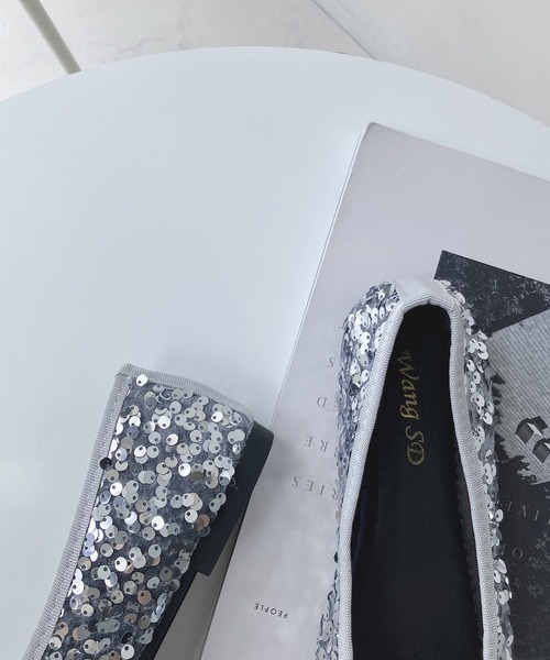 AS KNOW AS plus（アズノゥアズプラス）の「スパンコールバレエシューズ（パンプス・レディース・ブラック/シルバー・M/L）」の6枚目の写真