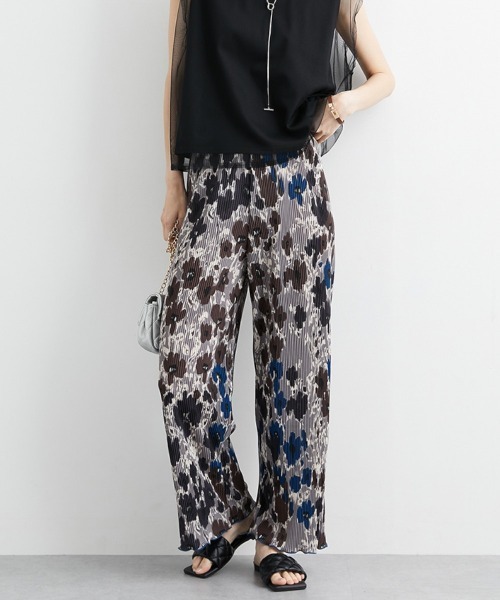 nissen（ニッセン）の「フラワー柄クリスタルプリーツパンツ（その他パンツ・レディース・ベージュ系/ブルー系/ブラウン系・M/L）」の13枚目の写真