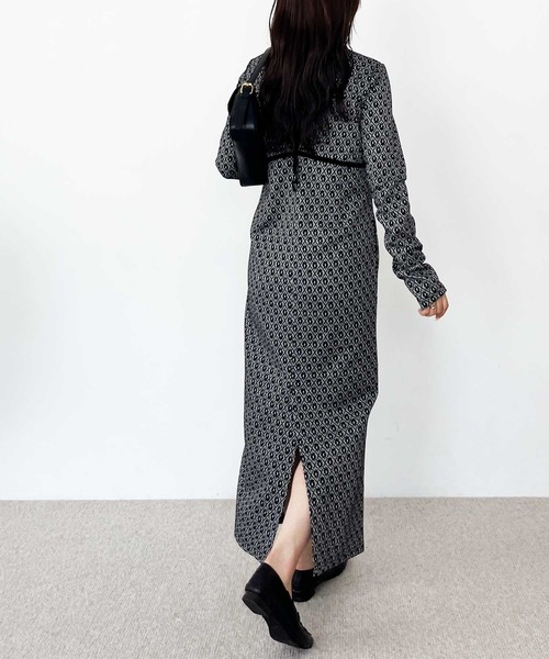 nelliy.(ネルリー)の「フラワージャカードパイピングワンピース(ワンピース・レディース・ブラック・MEDIUM/LARGE)」の17枚目の写真
