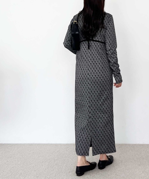 nelliy.(ネルリー)の「フラワージャカードパイピングワンピース(ワンピース・レディース・ブラック・MEDIUM/LARGE)」の18枚目の写真