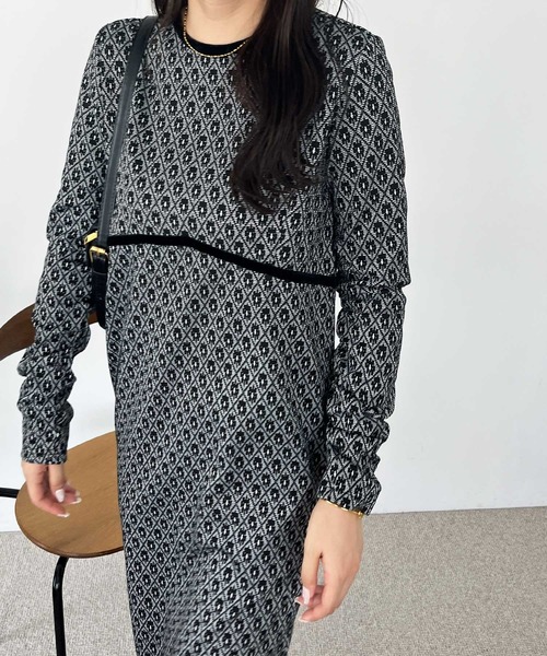 nelliy.(ネルリー)の「フラワージャカードパイピングワンピース(ワンピース・レディース・ブラック・MEDIUM/LARGE)」の10枚目の写真