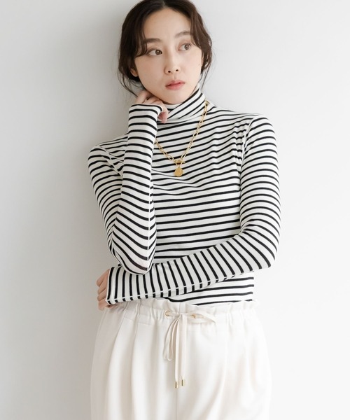 Elura(エルーラ)の「ジンジャーモイストタートル/133670(Tシャツ/カットソー・レディース・グリーン/ライトブルー/チャコールグレー/ホワイト/ブラック/ライトイエロー/ブラック系その他/フューシャピンク・LARGE/SMALL/MEDIUM)」の13枚目の写真