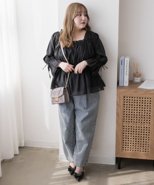 CLETTE(クレット)の「袖リボンフリルシアーブラウス(シャツ/ブラウス・レディース・ブラック/オフホワイト・LL/3L/4L)」の11枚目の写真