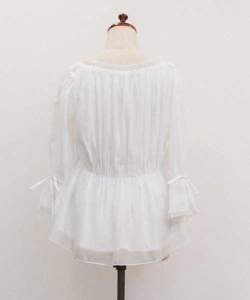 CLETTE(クレット)の「袖リボンフリルシアーブラウス(シャツ/ブラウス・レディース・ブラック/オフホワイト・LL/3L/4L)」の18枚目の写真