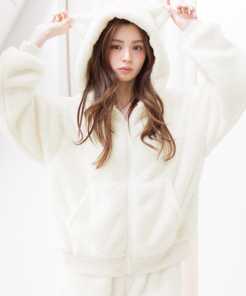 セール】ぷっくり耳付き。ねこ耳ファー起毛セットアップ（パーカー