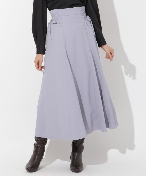 AND COUTURE（アンドクチュール）の「サイドレースアップフレアスカート（スカート・レディース・ブラック/ブラウン/ラベンダー・SMALL/MEDIUM）」の2枚目の写真