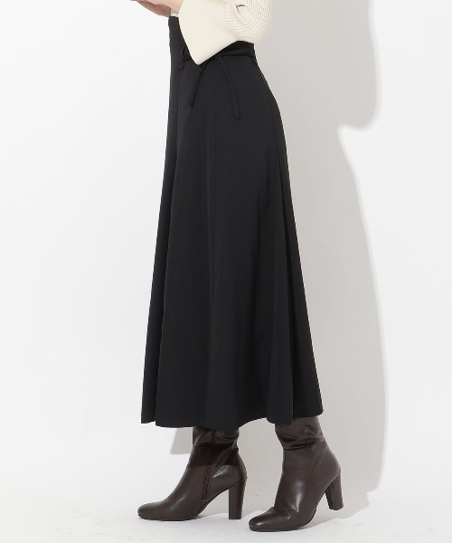 AND COUTURE（アンドクチュール）の「サイドレースアップフレアスカート（スカート・レディース・ブラック/ブラウン/ラベンダー・SMALL/MEDIUM）」の4枚目の写真