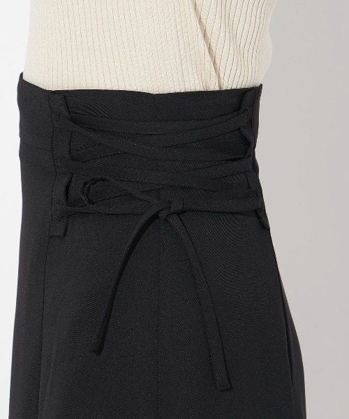 AND COUTURE（アンドクチュール）の「サイドレースアップフレアスカート（スカート・レディース・ブラック/ブラウン/ラベンダー・SMALL/MEDIUM）」の6枚目の写真