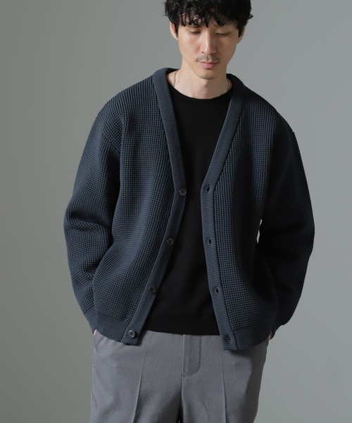 NANO universe（ナノユニバース）の「スポンディッシュ カーディガン（カーディガン/ボレロ・メンズ・ブルーグレー/オフホワイト/ブラウン・L/M）」の2枚目の写真