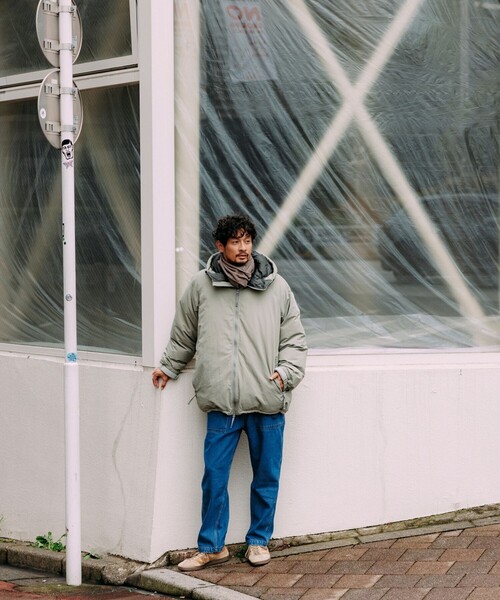 NANGA（ナンガ）の「NANGA/ナンガ SP HOODIE DOWN JKT/別注 フーディ ダウンジャケット（ダウンジャケット/コート・メンズ・グレー/オリーブ/ブラック・MEDIUM/X-LARGE/LARGE）」の18枚目の写真