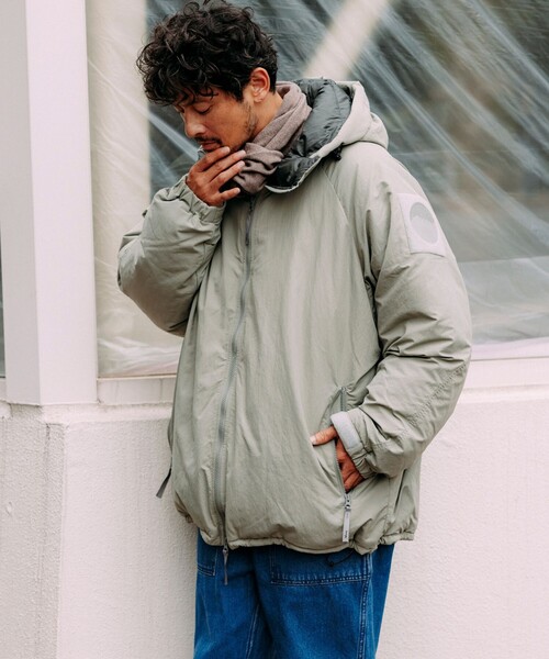 NANGA（ナンガ）の「NANGA/ナンガ SP HOODIE DOWN JKT/別注 フーディ ダウンジャケット（ダウンジャケット/コート・メンズ・グレー/オリーブ/ブラック・MEDIUM/X-LARGE/LARGE）」の21枚目の写真