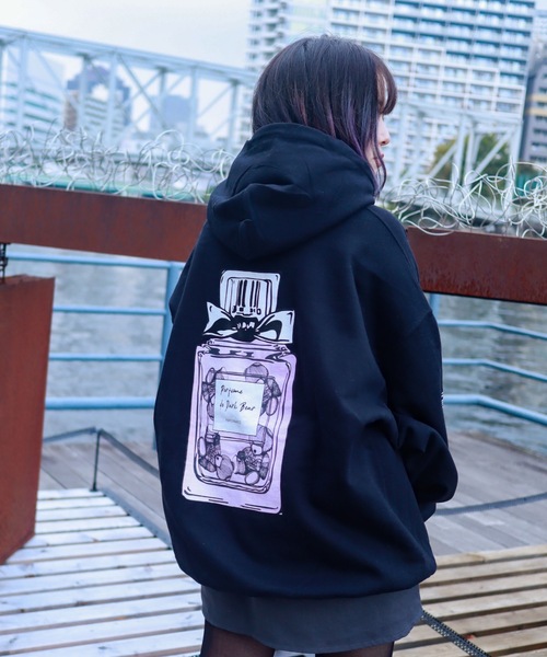 rovtski(ロフトスキー)の「AFYF GILDAN BODY SOUVENIR HOODED SW3/ギルダンボディ スーベニアフーデット スウェット パーカー(パーカー・レディース・ブラック系その他2/ホワイト系その他5/ホワイト系その他6/ホワイト系/ホワイト系1/ブラック系その他/ホワイト系その他2/ブラック系その他3/ホワイト系その他4/ブラック系その他5/ブラック系/ホワイト系その他/ホワイト系その他3/ブラック系その他4/ブラック系その他6/ブラック系1・FREE)」の11枚目の写真