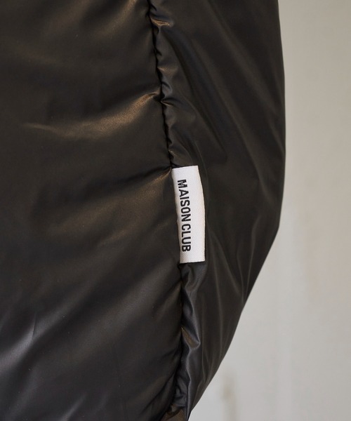 MAISON CLUB（メゾンクラブ）の「【MAISON CLUB】ナイロンエアーショルダーバッグ　/　A4収納可能　メッセンジャーバッグ　軽量　ソフトバッグ　中綿（ショルダーバッグ・レディース・ネイビー/グレー/ブラック・FREE）」の16枚目の写真