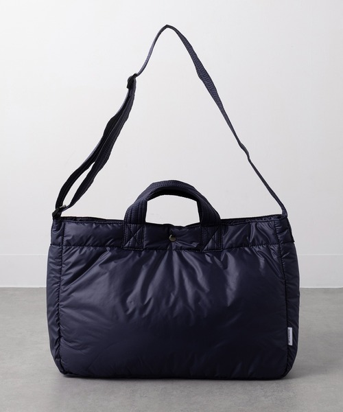 MAISON CLUB（メゾンクラブ）の「【MAISON CLUB】ナイロンエアーショルダーバッグ　/　A4収納可能　メッセンジャーバッグ　軽量　ソフトバッグ　中綿（ショルダーバッグ・レディース・ネイビー/グレー/ブラック・FREE）」の22枚目の写真