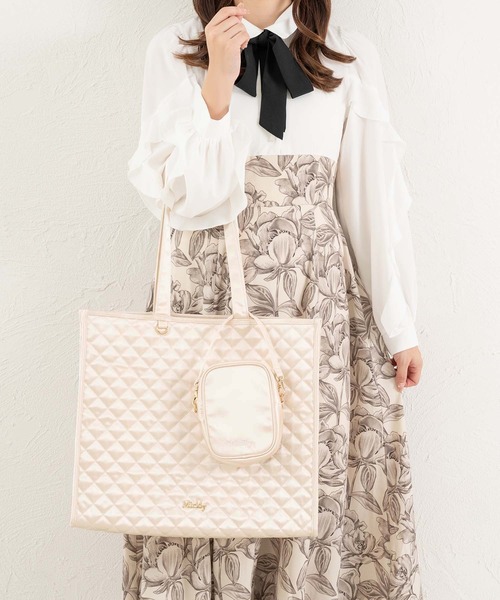 Miridy(ミリディー)の「推し活【オシイロ】キャリーオンキルティングトートバッグ(トートバッグ・レディース・ブラック/ブルー/グリーン/レッド/ホワイト/ピンク/パープル/オレンジ/イエロー・FREE)」の20枚目の写真