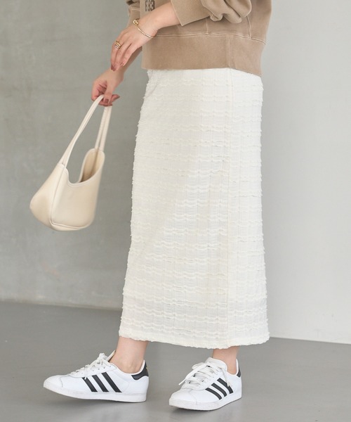 LAVEANGE(ラビアンジェ)の「ミニフリルレースナロースカート(スカート・レディース・オフホワイト/ブラック・M/LL/3L/4L/5L)」の7枚目の写真