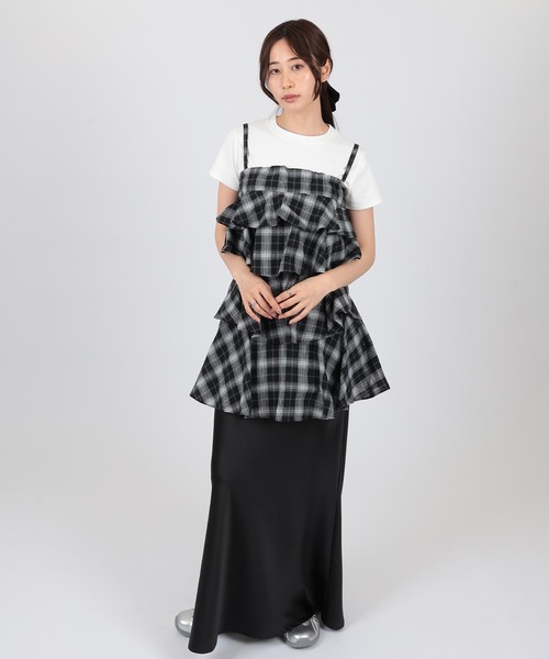 SUWDEE(スーディー)の「plaid pattern tiered camisole(キャミソール・レディース・ホワイト/ブラック・FREE)」の1枚目の写真