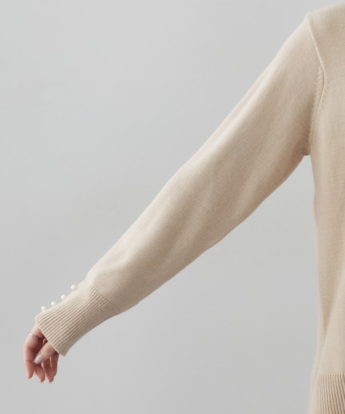 nissen（ニッセン）の「ふわもちカシミアタッチ　袖パール風ボタン付ニット（ニット/セーター・レディース・ピンク/ミント/ベージュ/ブラック/グレー・LL/L/M/S）」の12枚目の写真
