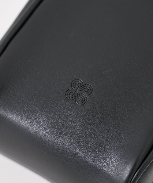 Kastane（カスタネ）の「【Kolors like you】multi pouch（ポーチ・レディース・ブラック/ベビーピンク/シルバー・FREE）」の18枚目の写真