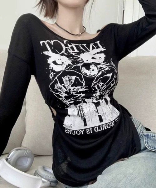 lilful（リルフル）の「ロゴプリント サイドスリット肌見せコンパクトロンT（Tシャツ/カットソー・レディース・ホワイト/ブラック・L/M）」の9枚目の写真