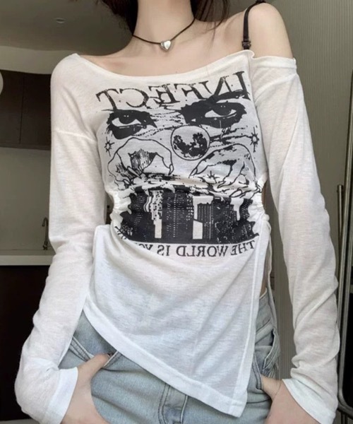 lilful（リルフル）の「ロゴプリント サイドスリット肌見せコンパクトロンT（Tシャツ/カットソー・レディース・ホワイト/ブラック・L/M）」の5枚目の写真