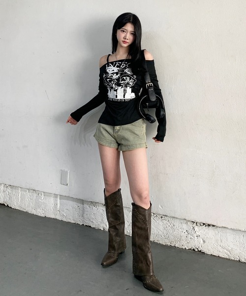 lilful（リルフル）の「ロゴプリント サイドスリット肌見せコンパクトロンT（Tシャツ/カットソー・レディース・ホワイト/ブラック・L/M）」の14枚目の写真