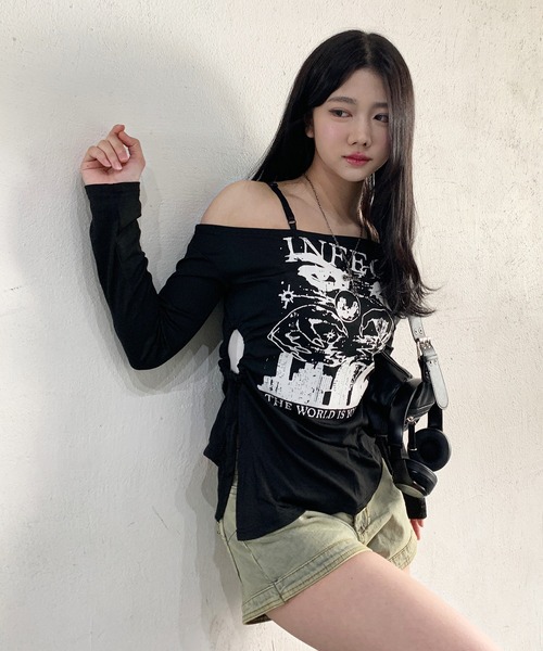 lilful（リルフル）の「ロゴプリント サイドスリット肌見せコンパクトロンT（Tシャツ/カットソー・レディース・ホワイト/ブラック・L/M）」の17枚目の写真