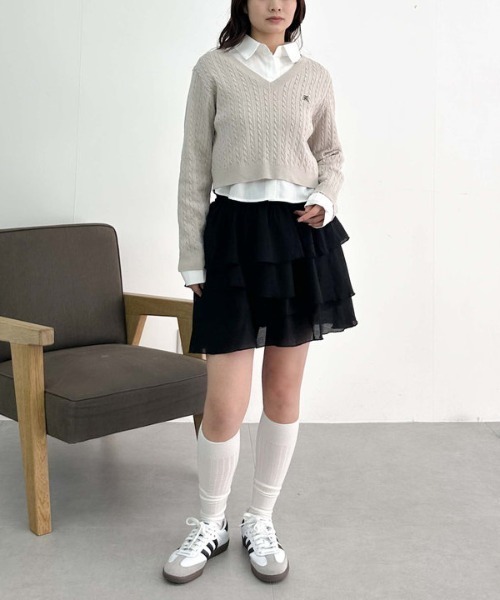 archives(アルシーヴ)の「Vネックケーブルニット×シャツSET(アンサンブル・レディース・グレー/ブルー/ベージュ・MEDIUM)」の17枚目の写真