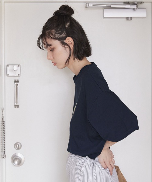 Unblend（アンブレンド）の「【Unblend】リアルイラスト アソート グラフィック ハーフスリーブTシャツ（Tシャツ/カットソー・レディース・オフホワイト/ネイビー/スミクロ・FREE）」の17枚目の写真