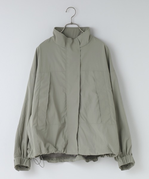 LOWRYS FARM（ローリーズファーム）の「ボリュームショートモンスターコート　288194（ナイロンジャケット・レディース・ブラック/アイボリー/ブルー/グレー・FREE）」の21枚目の写真