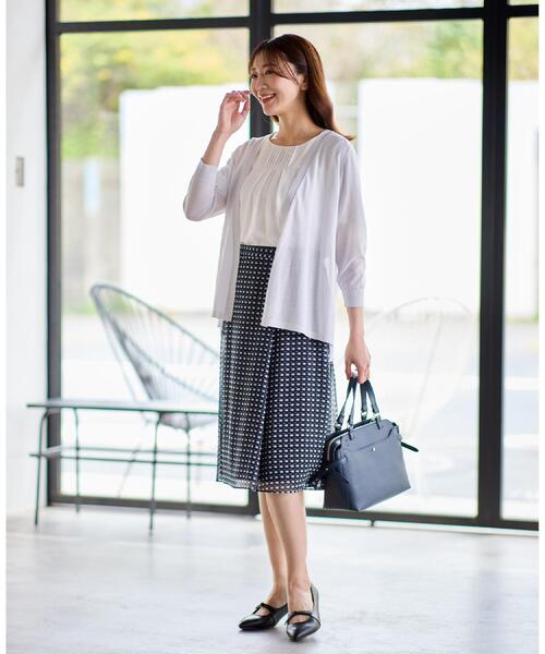 Reflect（リフレクト）の「【至福の履き心地／通勤にもぴったり◎】5cmヒールパンプス（パンプス・レディース・ブラック/ナチュラル・35/40/50/20/25/30/45）」の4枚目の写真