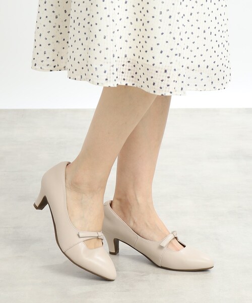 Reflect（リフレクト）の「【至福の履き心地／通勤にもぴったり◎】5cmヒールパンプス（パンプス・レディース・ブラック/ナチュラル・35/40/50/20/25/30/45）」の15枚目の写真