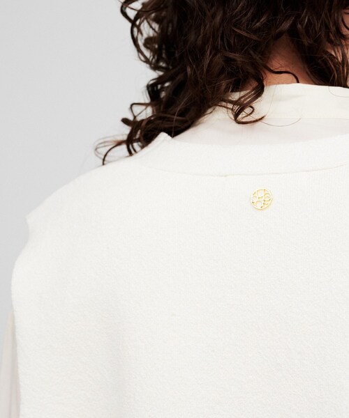 cloenc（クロエンス）の「【手洗い可】Vネックニットベスト（ベスト・レディース・オフホワイト/ブラック系8・02）」の6枚目の写真