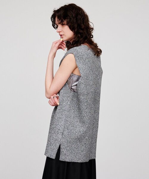 cloenc（クロエンス）の「【手洗い可】Vネックニットベスト（ベスト・レディース・オフホワイト/ブラック系8・02）」の9枚目の写真