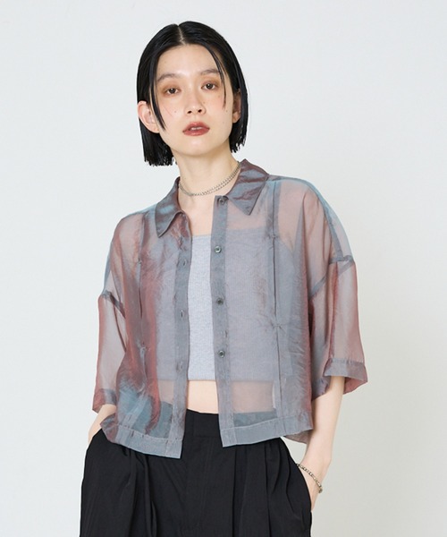 NOMINE(ノミネ)の「ハーフスリーブ シアー シャツ(シャツ/ブラウス・レディース・グレイッシュベージュ/エメラルド/ブラック/エンジ/ブラック系その他/ブラウン系その他/ピンク/ライトグレー・フリー)」の14枚目の写真
