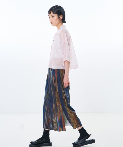 NOMINE(ノミネ)の「ハーフスリーブ シアー シャツ(シャツ/ブラウス・レディース・グレイッシュベージュ/エメラルド/ブラック/エンジ/ブラック系その他/ブラウン系その他/ピンク/ライトグレー・フリー)」の15枚目の写真