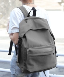 【2サイズ展開】【軽量・撥水加工】フラップガード付シンプルナイロンリュック/デイパック