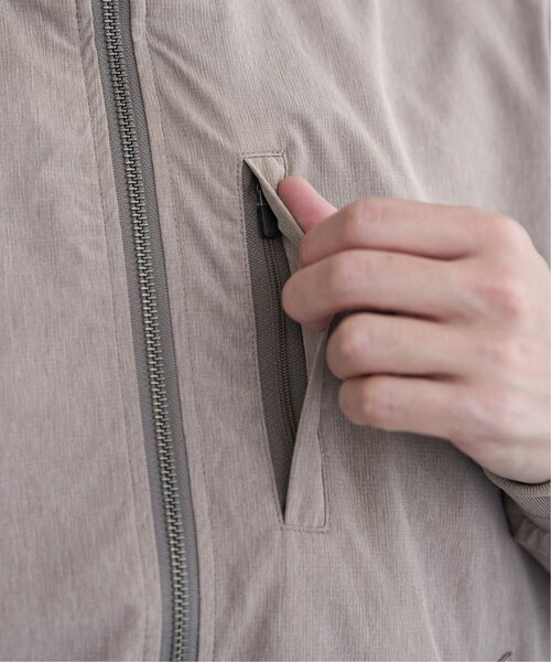 ikka(イッカ)の「Teflon(R)襟2wayブルゾン(ブルゾン・メンズ・ネイビー/チャコール/グレイッシュベージュ・M/S/L/XL)」の19枚目の写真