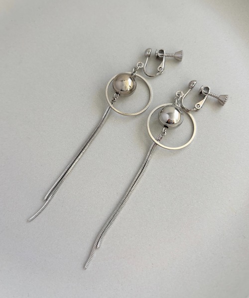 tone(トーン)の「【As】【金属アレルギー対応】NO.167 銅玉×サークルリング ロングチェーンイヤリング(ニッケルフリー)(MA)(イヤリング・レディース・ゴールド系2/ゴールド/シルバー/シルバー系2・FREE)」の7枚目の写真